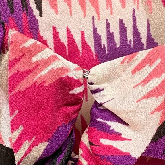 Banana Republic Sleeveless Blouse, Pink and Black Geometric, Ruffle Neck, Size S - Picture 4 of 8